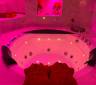 Jacuzzi accompagné de belles sexy filles très professionnelles: 776837265